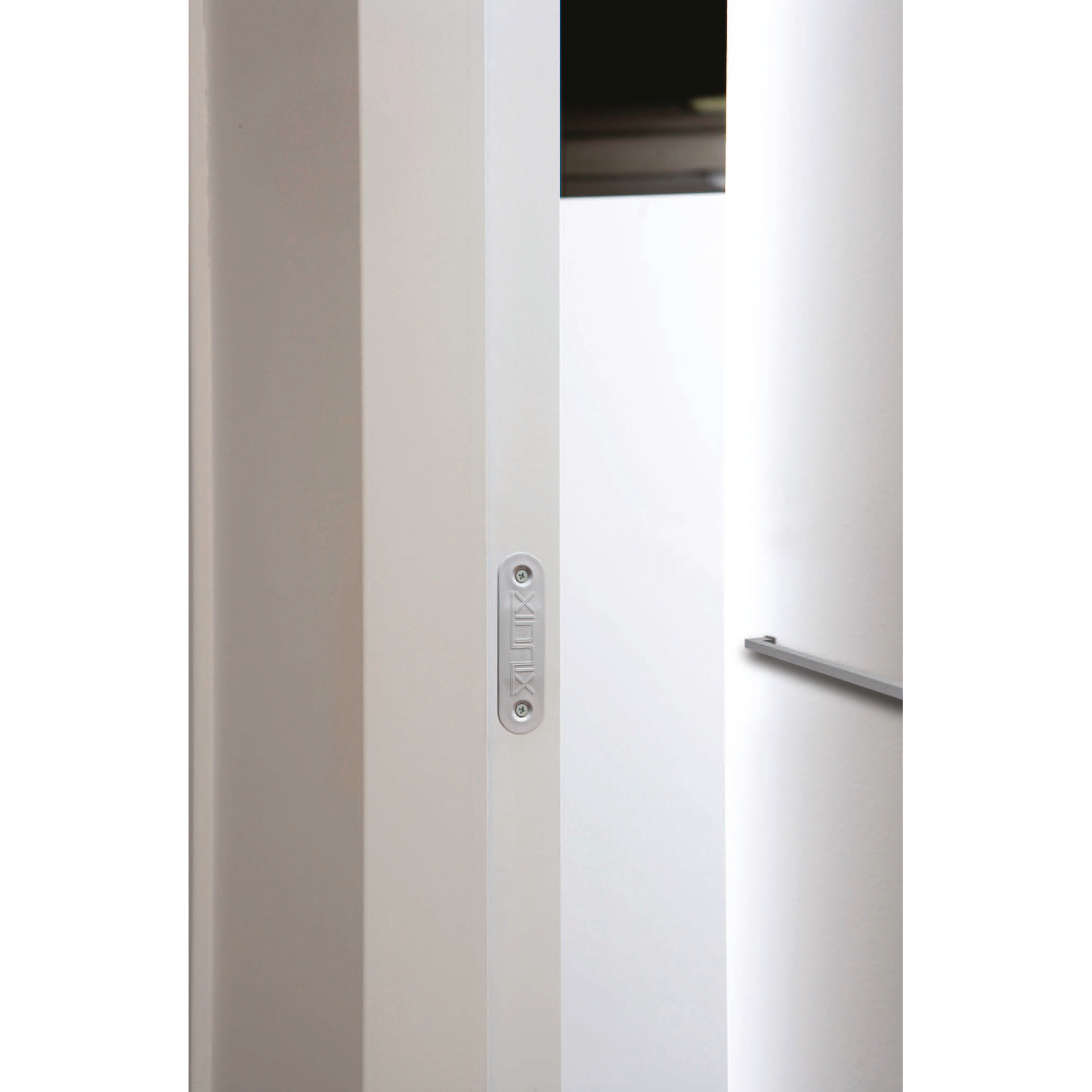 Xinnix nz magnetische sluiting 82x22  zwart