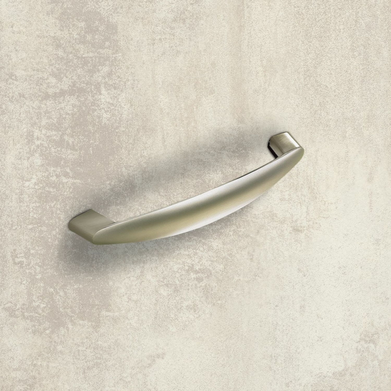 Poignée Dinia, entraxe de perçages 96, L 118 mm, B 16 mm, H 28 mm, aspect inox brossé