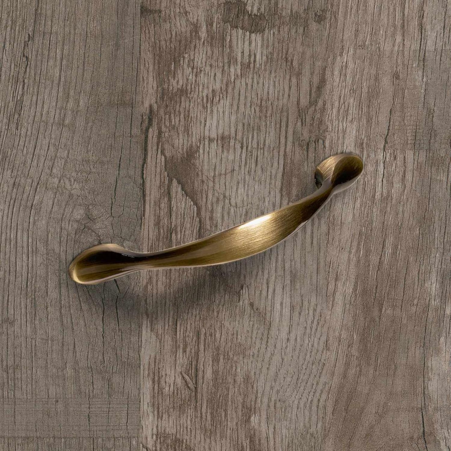 Poignée Haida, entraxe de perçages 96, L 126 mm, B 13 mm, H 22 mm, aspect laiton antique brossé