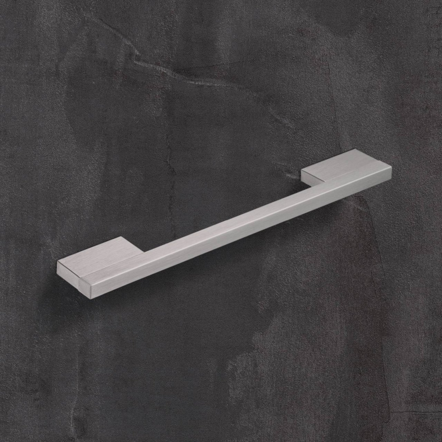 Poignée Imperia, entraxe de perçages 192, L 220 mm, B 9 mm, H 35 mm, aspect inox brossé