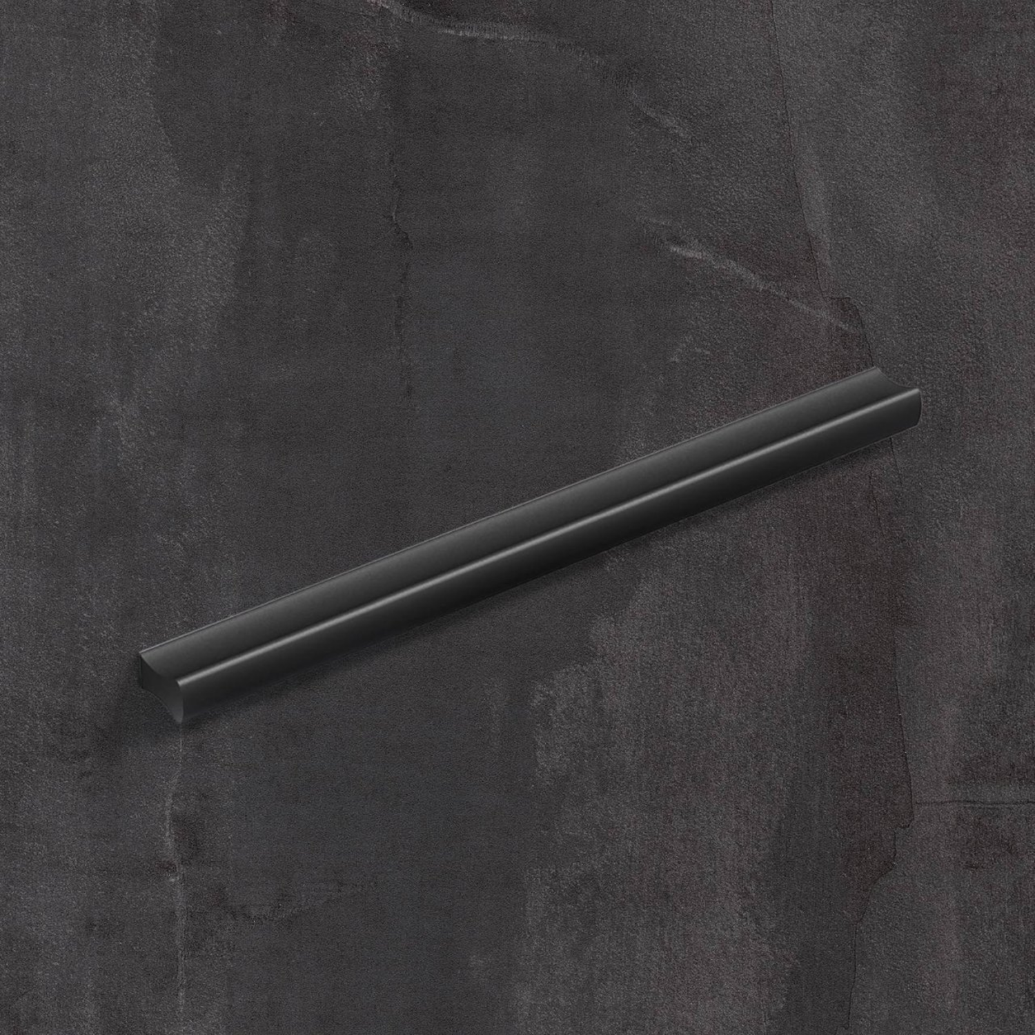 Poignée Kervo, entraxe de perçages 96 / 128 mm, L 152 mm, B 10 mm, H 18 mm, noir mat
