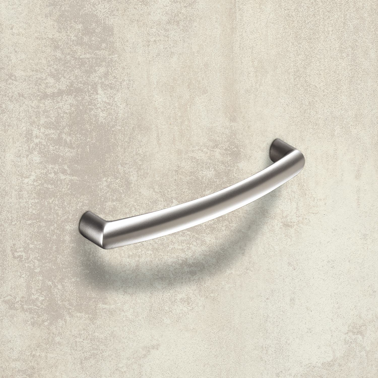 Poignée Matilo, entraxe de perçages 128, L 138 mm, B 13 mm, H 30 mm, Nickelé mat
