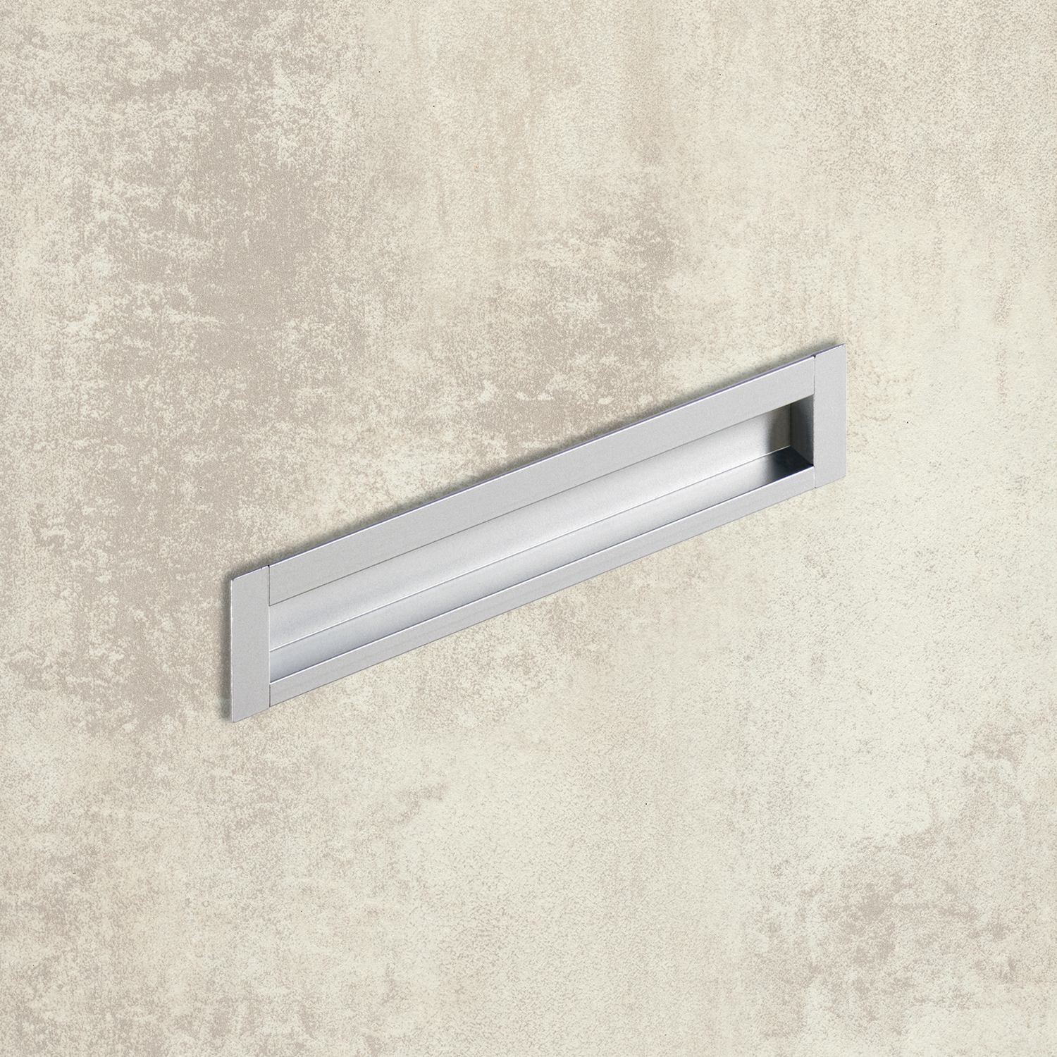 Poignée d'insertion Nidum, entraxe de perçages 96, L 111 mm, B 35 mm, aspect aluminium