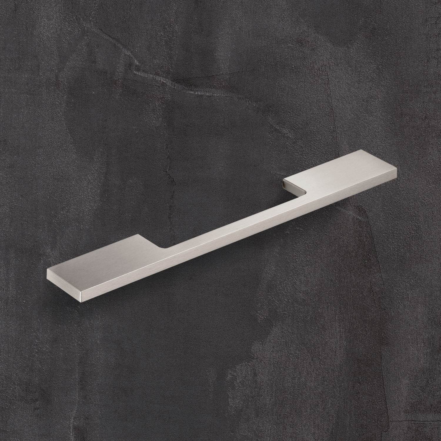 Poignée Velitra, entraxe de perçages 224 / 260 mm, L 272 mm, B 7 mm, H 34 mm, aspect inox brossé