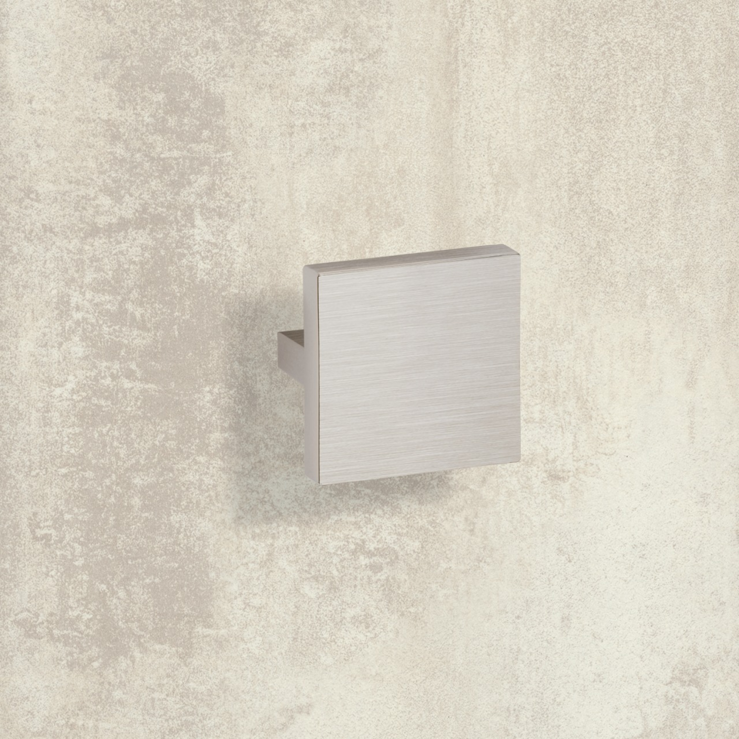 Poignée Messana, entraxe de perçages 32, L 42 mm, B 42 mm, H 25 mm, aspect inox brossé