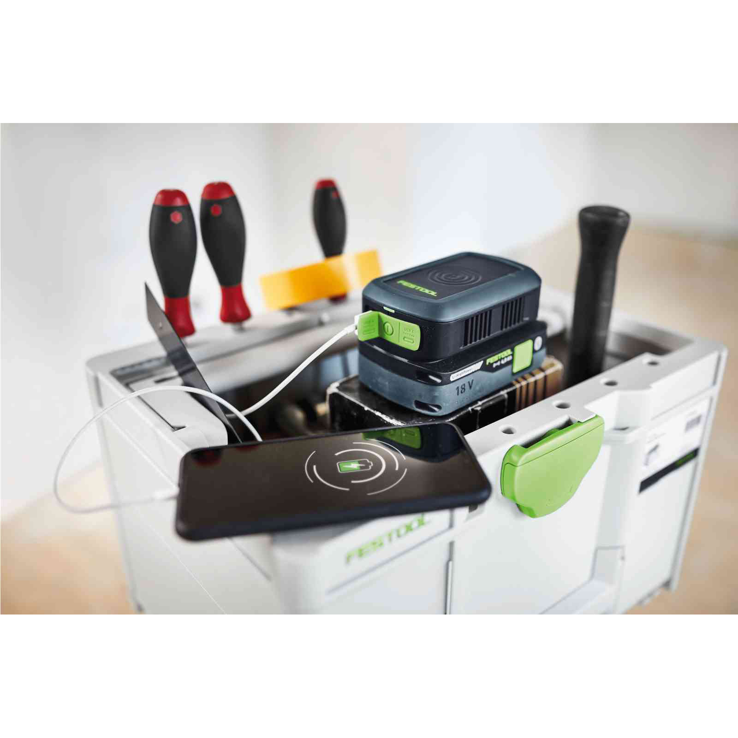 Telefoonoplader phc 18