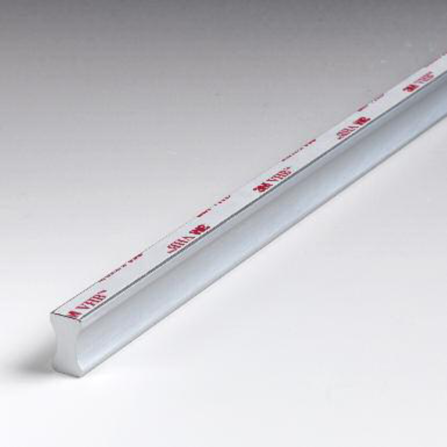 Poignée pour portes coulissantes avec fixation VHB, B8 H17 L260, aluminium mat