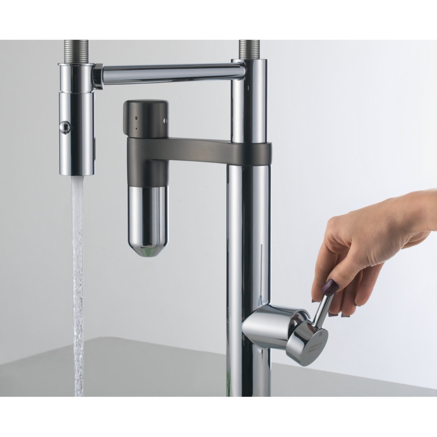 Vital - Système de filtration à bec mobile / 2 jets / Levier sur le côté / Chrome & Gun metal