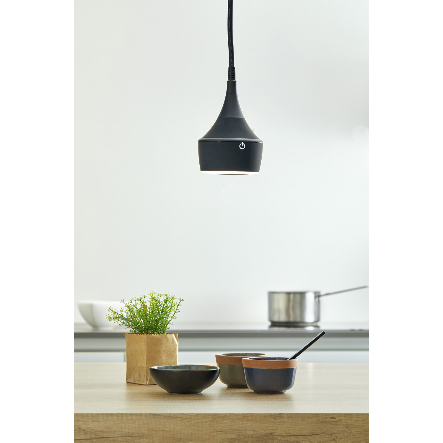 Mercury ledpendel 8W led zwart mat + stopcontact