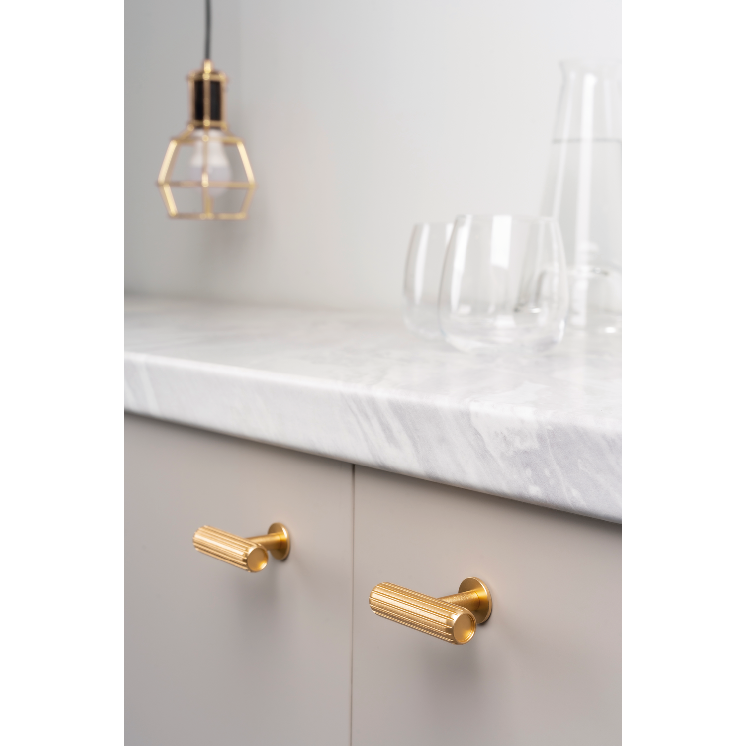 Bouton T RILLE L55 aluminium brossé noir